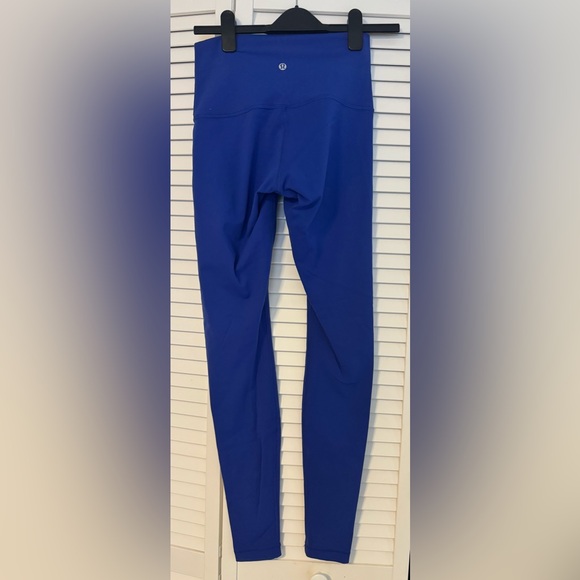 Lululemon Wunder Under Pant Full-On Luon 28"
Harbor Blue Size 6 - Picture 6 of 10
